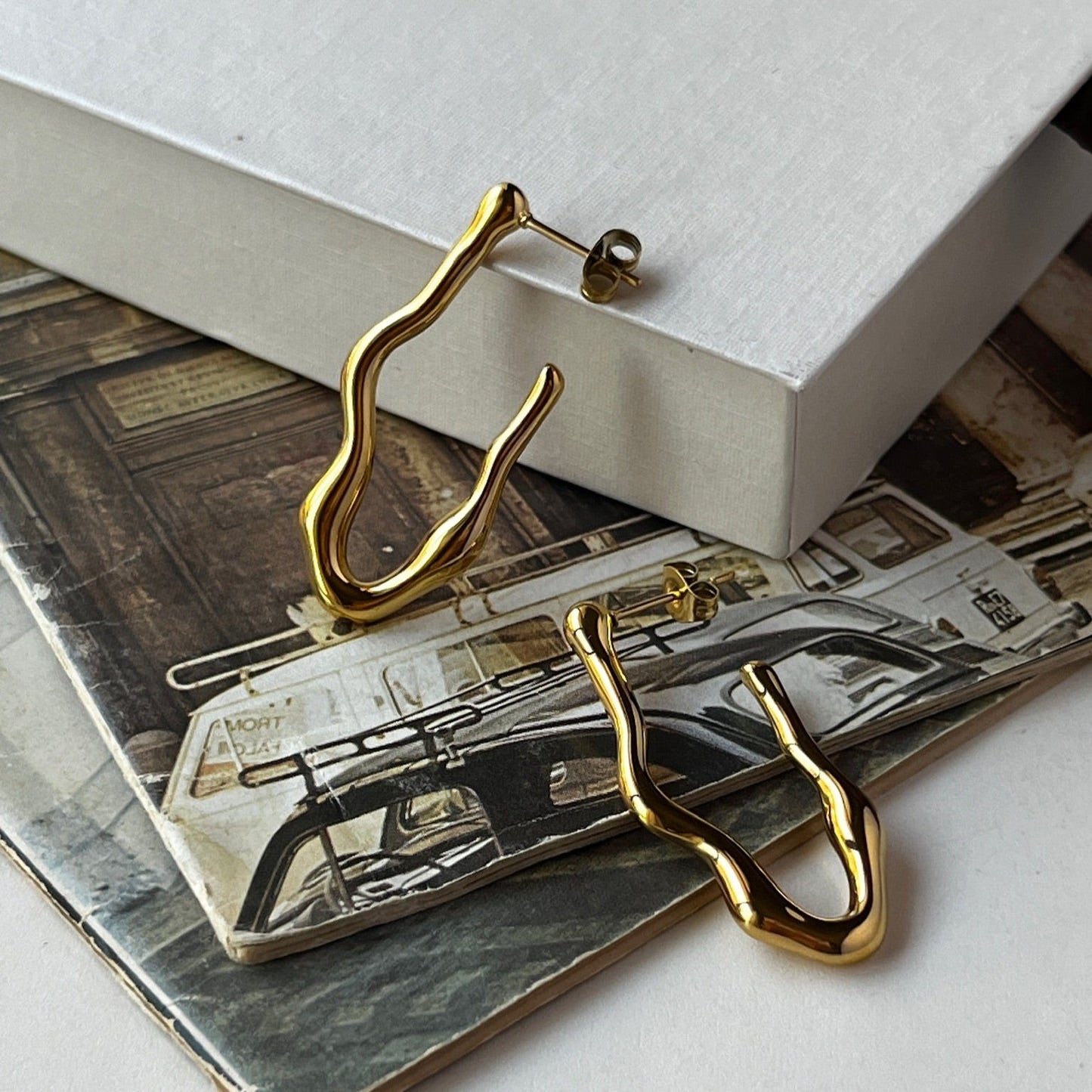 Aretes Nora