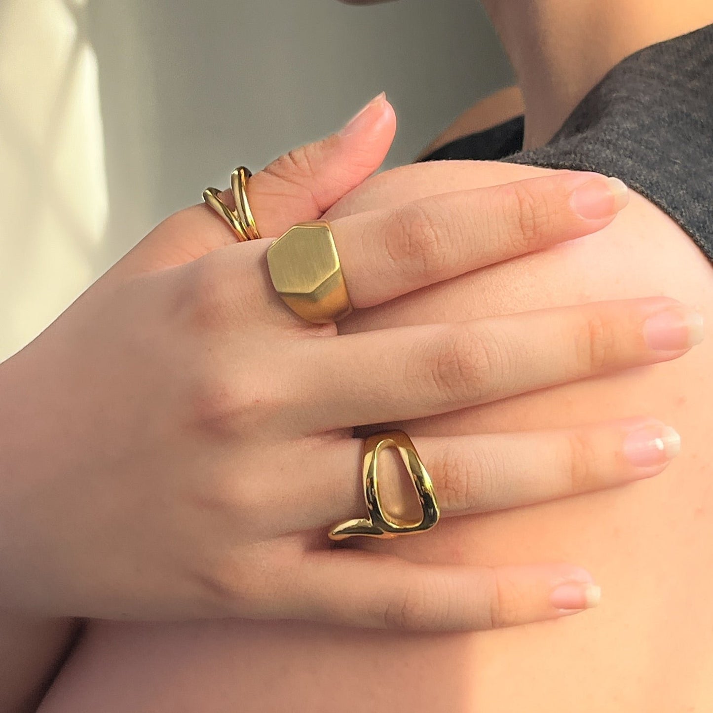 Anillo Cira