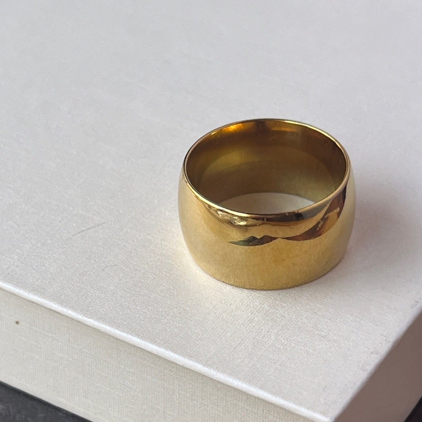 Anillo Agatha