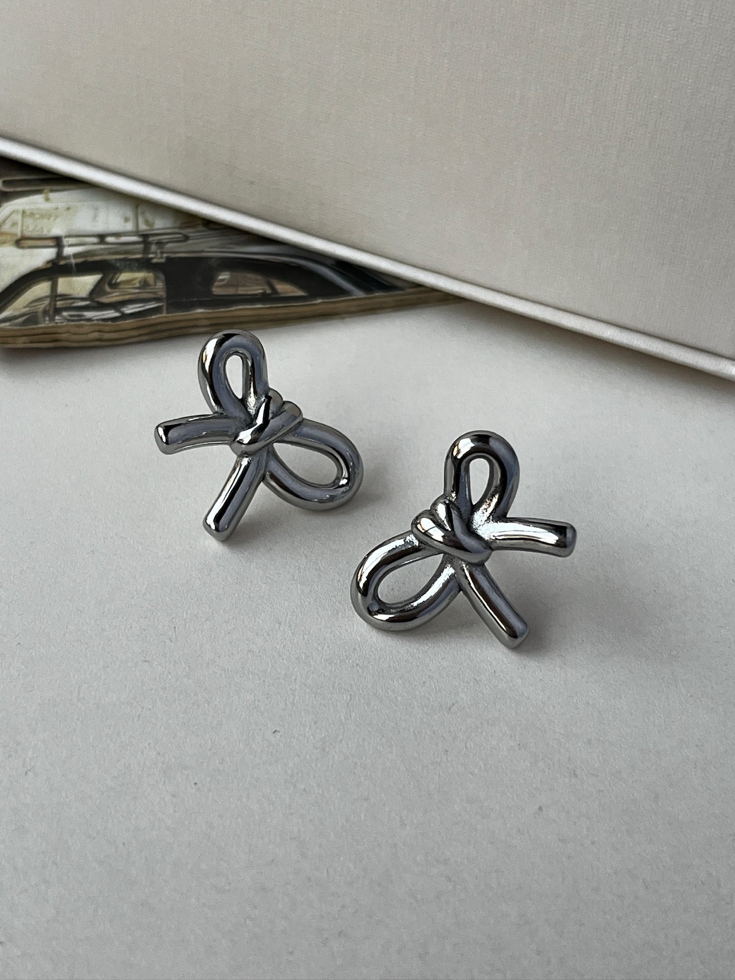 Aretes Bowi