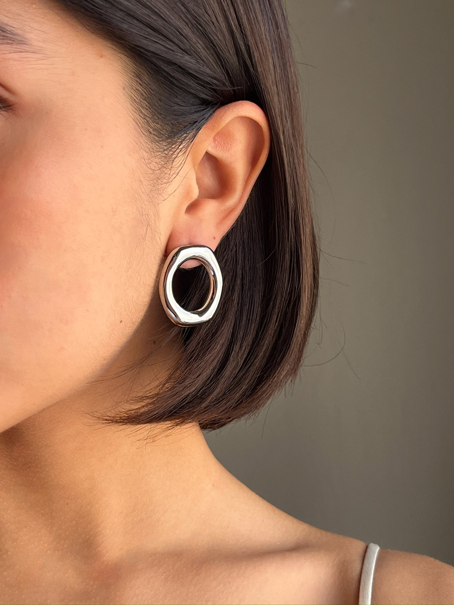 Aretes Moma
