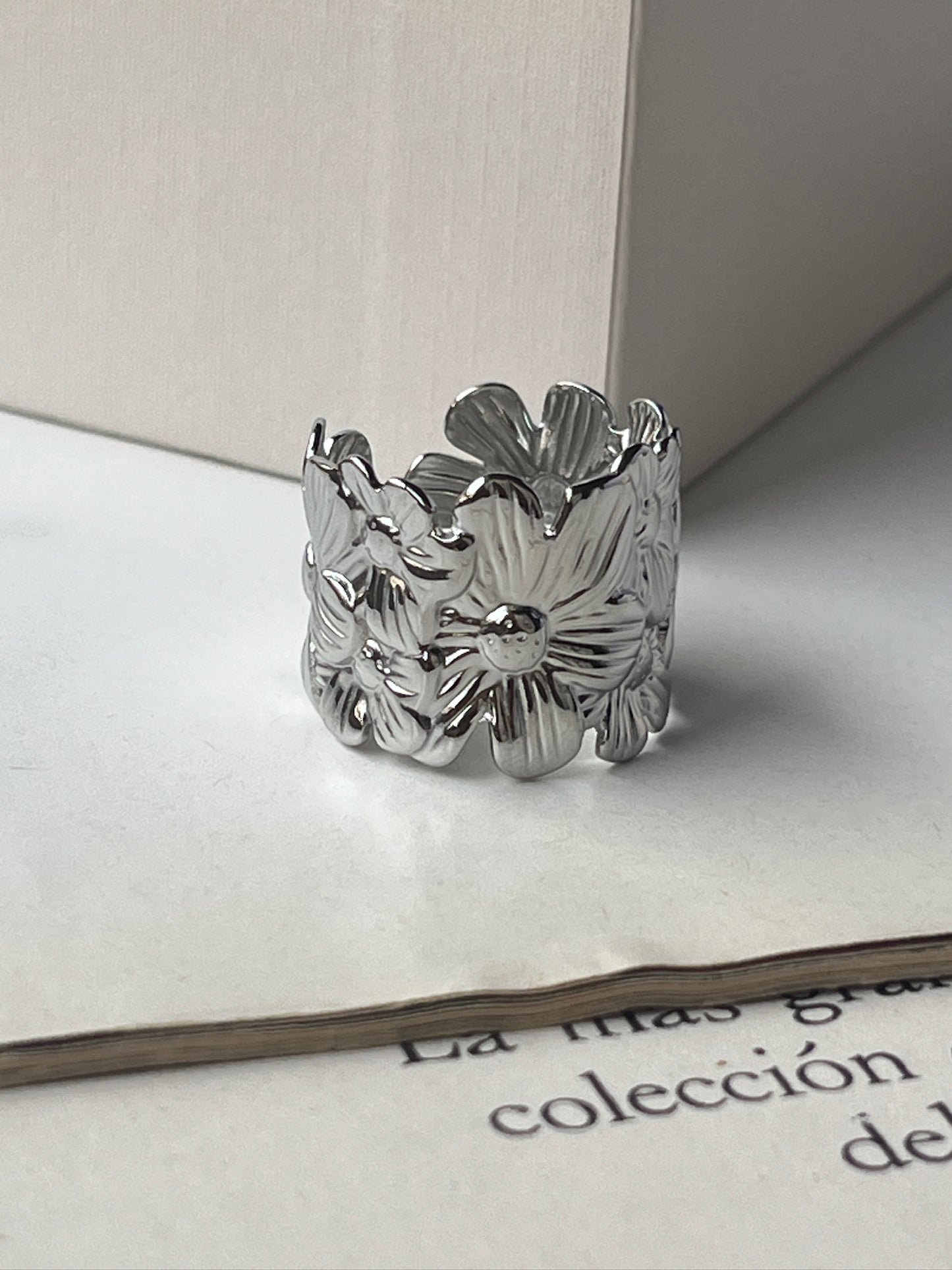 Anillo Flora
