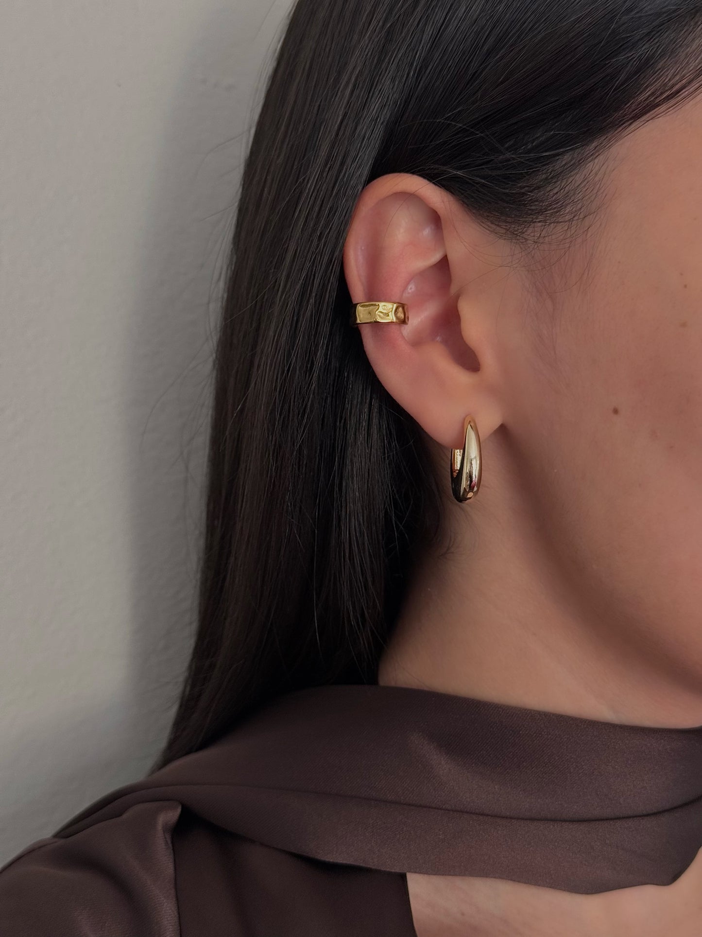 Ear Cuff Macheteado Dorado