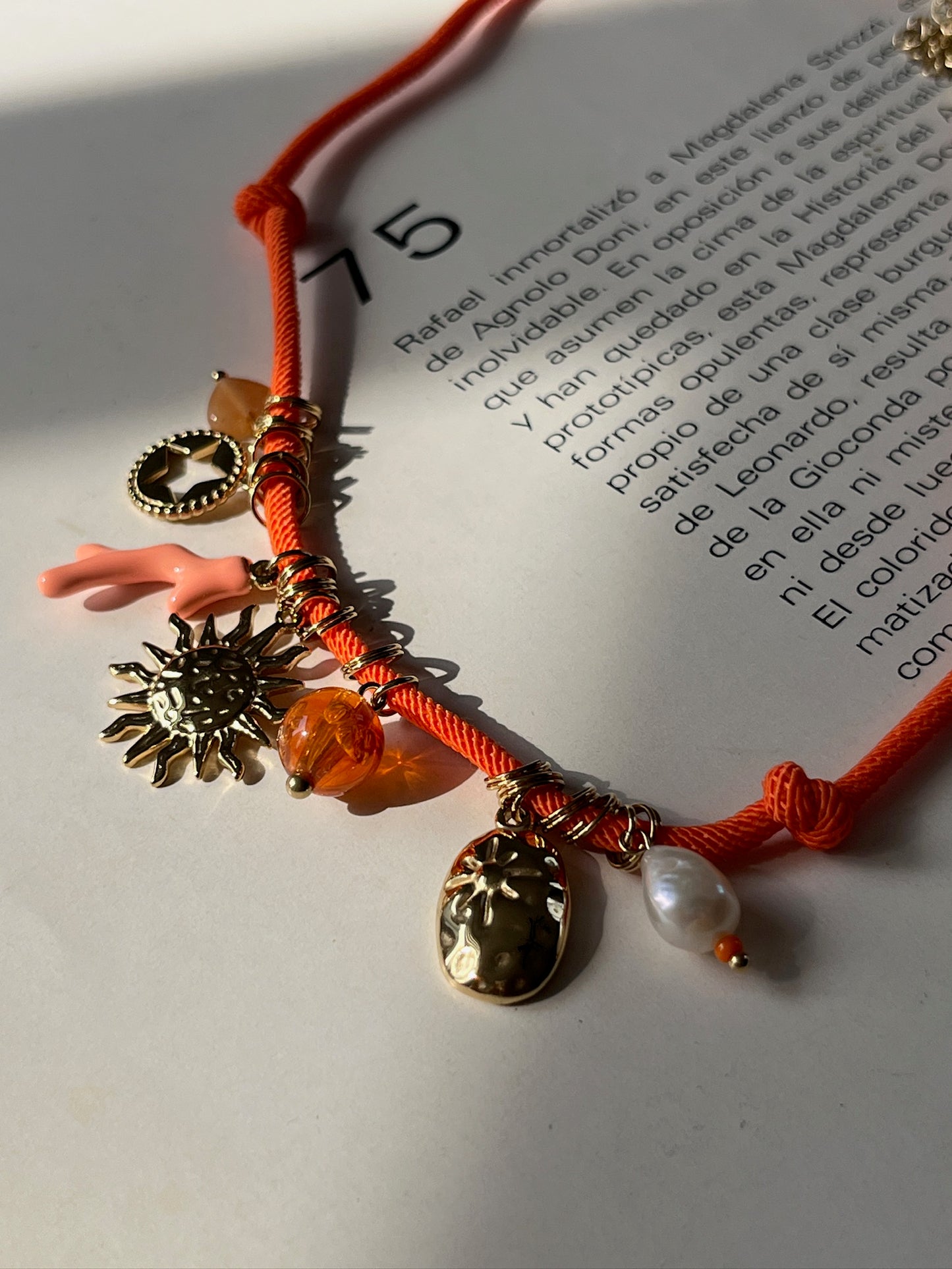 Collar Sol de Coral