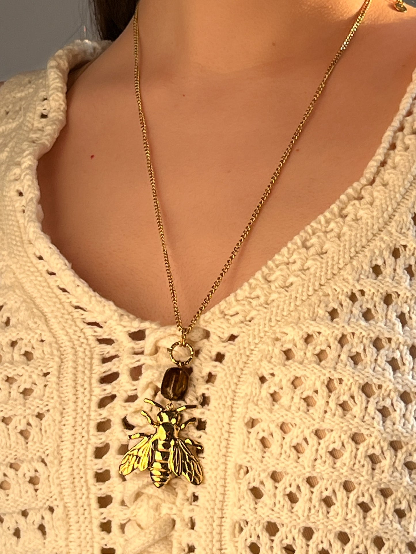 Collar Queen B