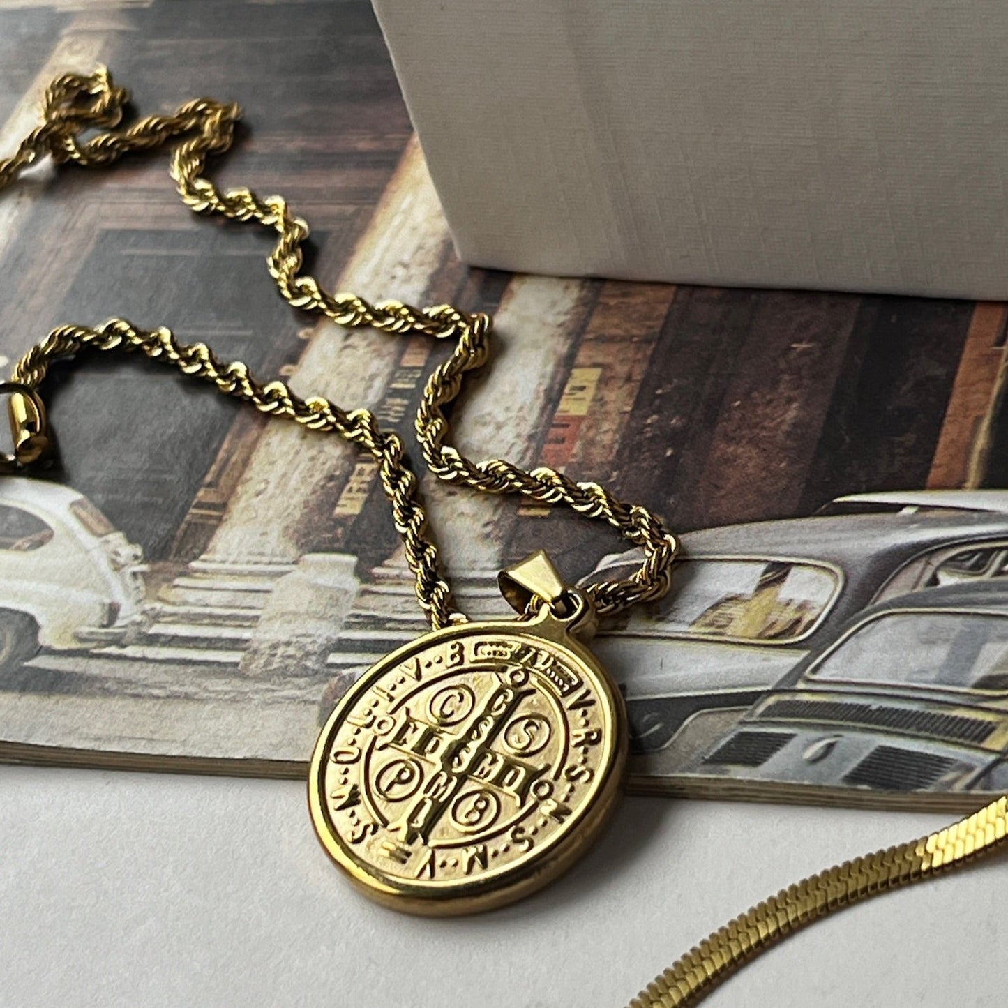 Collar San Benito