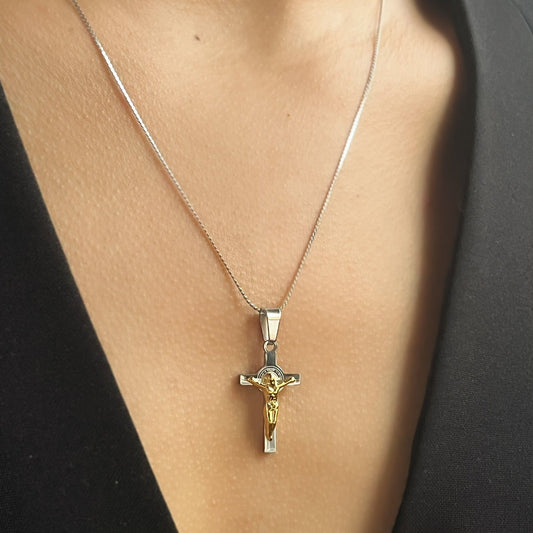 Collar Cristo Cruz Plateada