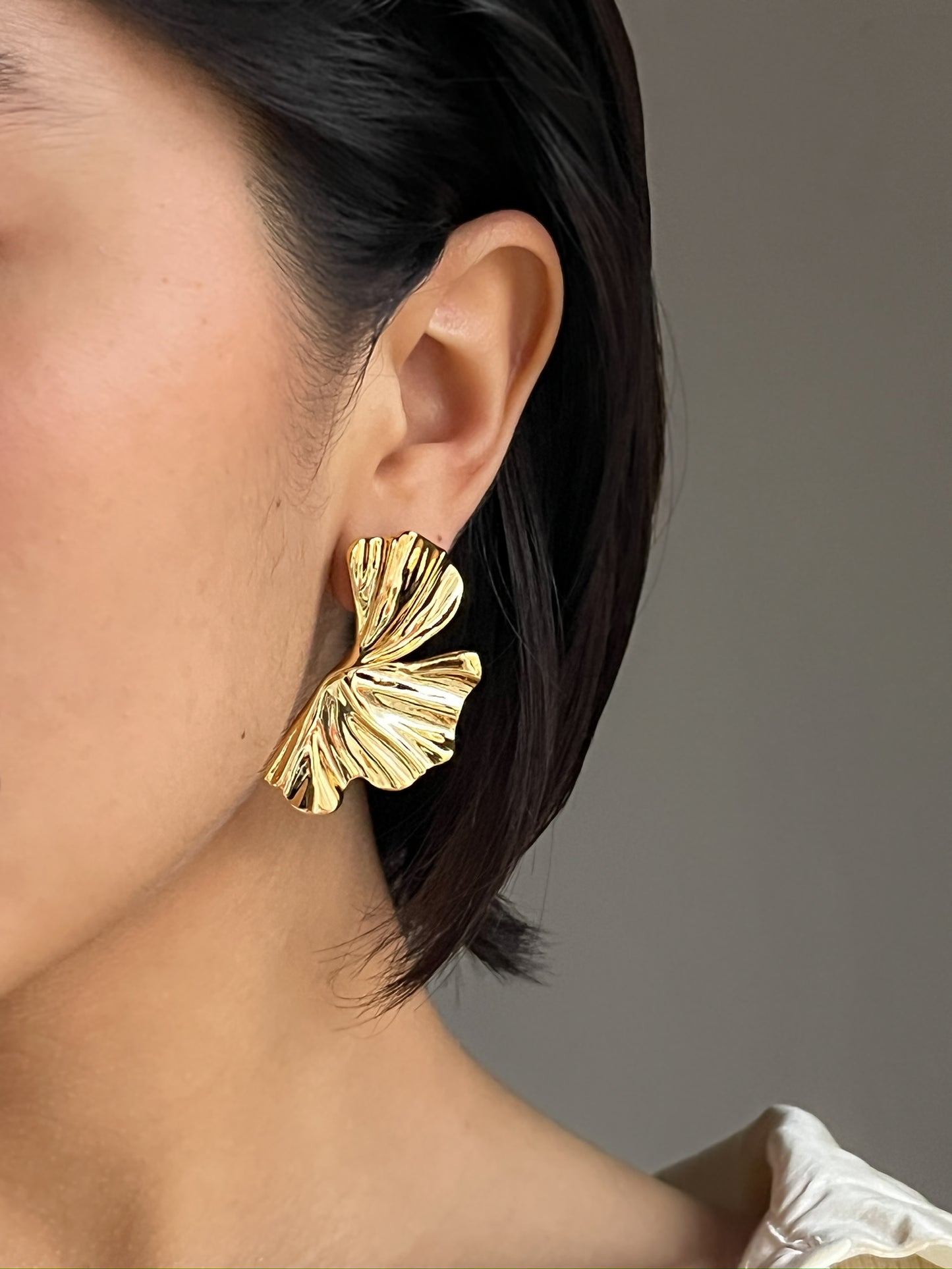Aretes Floral Hoop