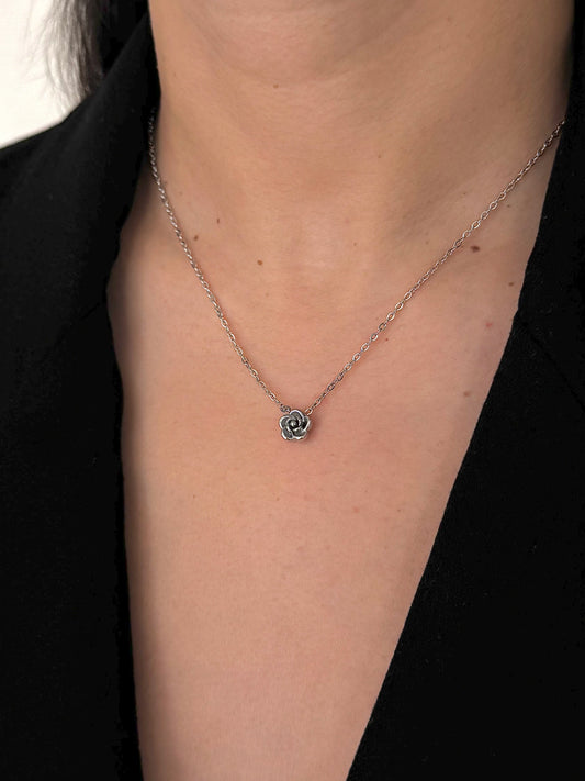 Collar Rosa Abierta Mini Plateado