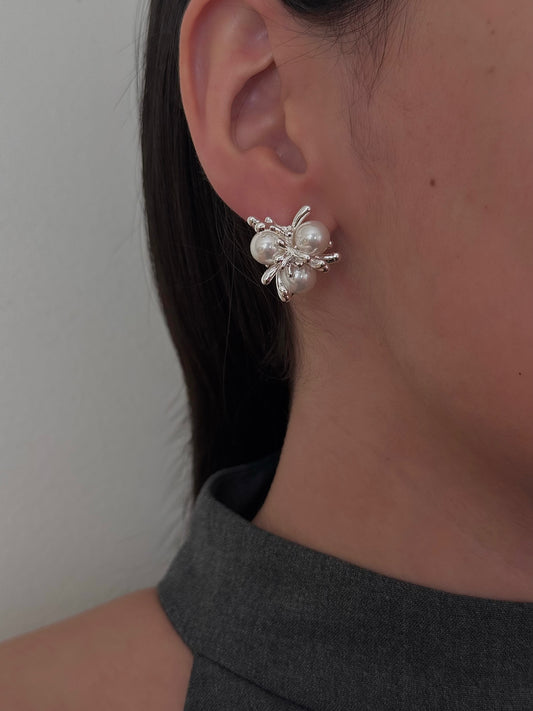 Aretes 3 Perlas Chunky Plateados