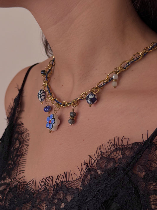 Collar Listón Azul con Dijes