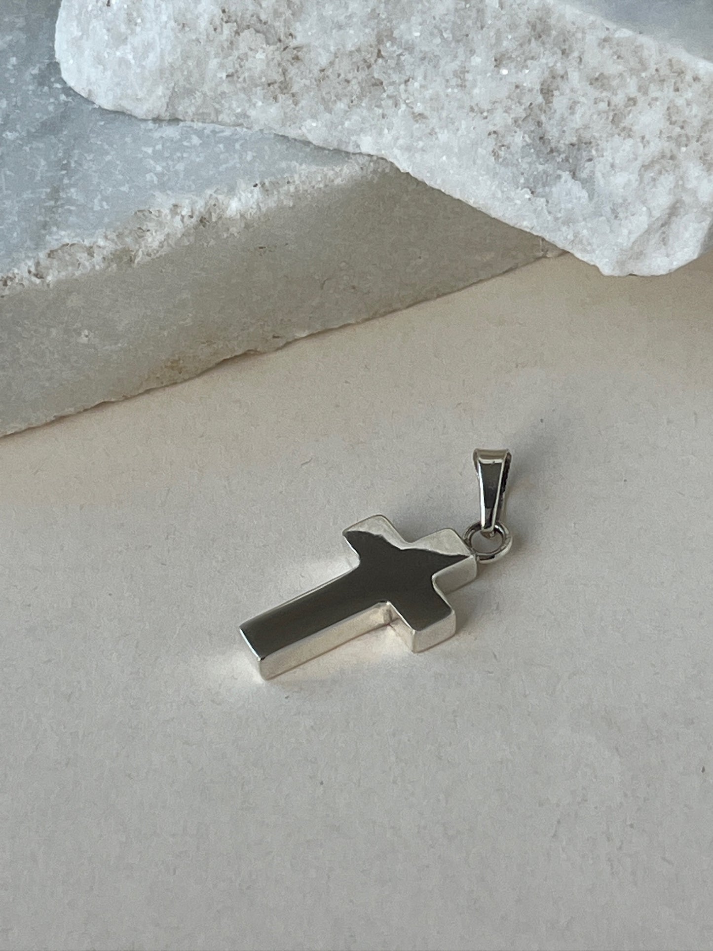 Dije Cruz Rectangular