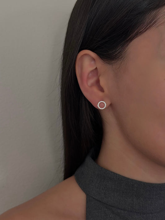 Aretes Círculo Hueco con Zirconias