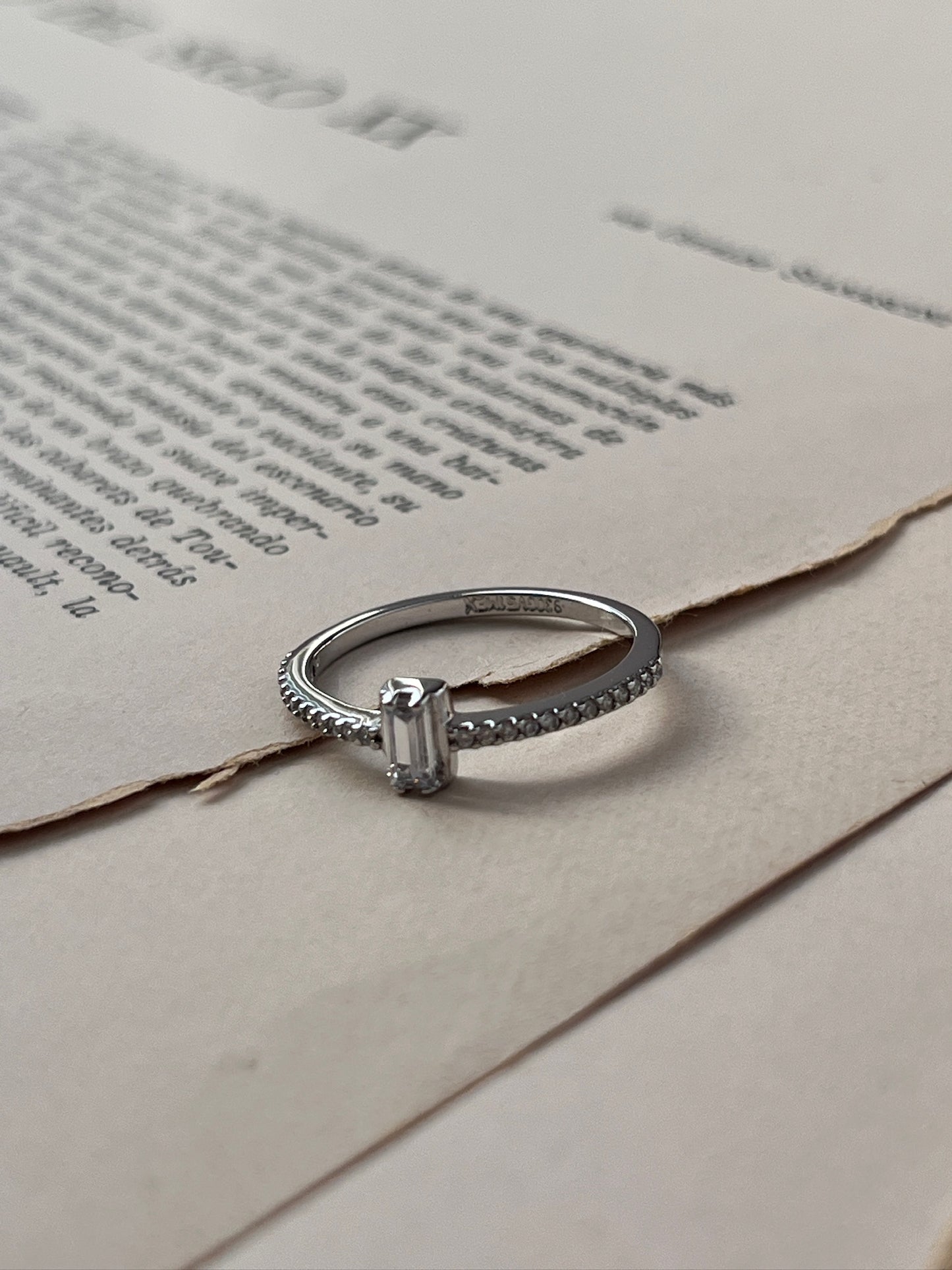Anillo Astrea