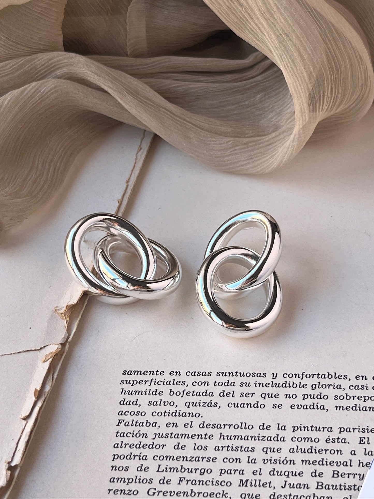 Arete Renay