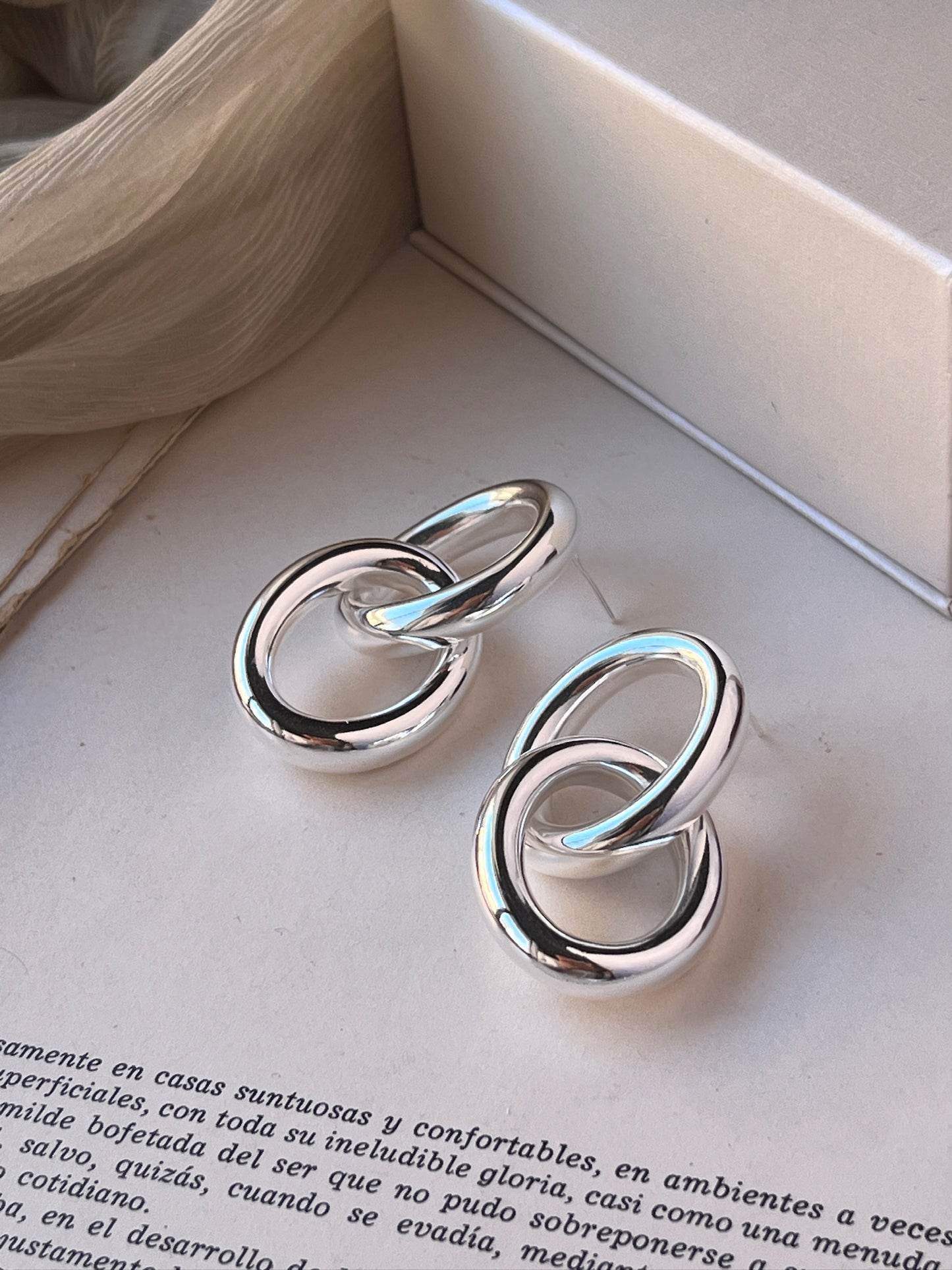 Arete Renay