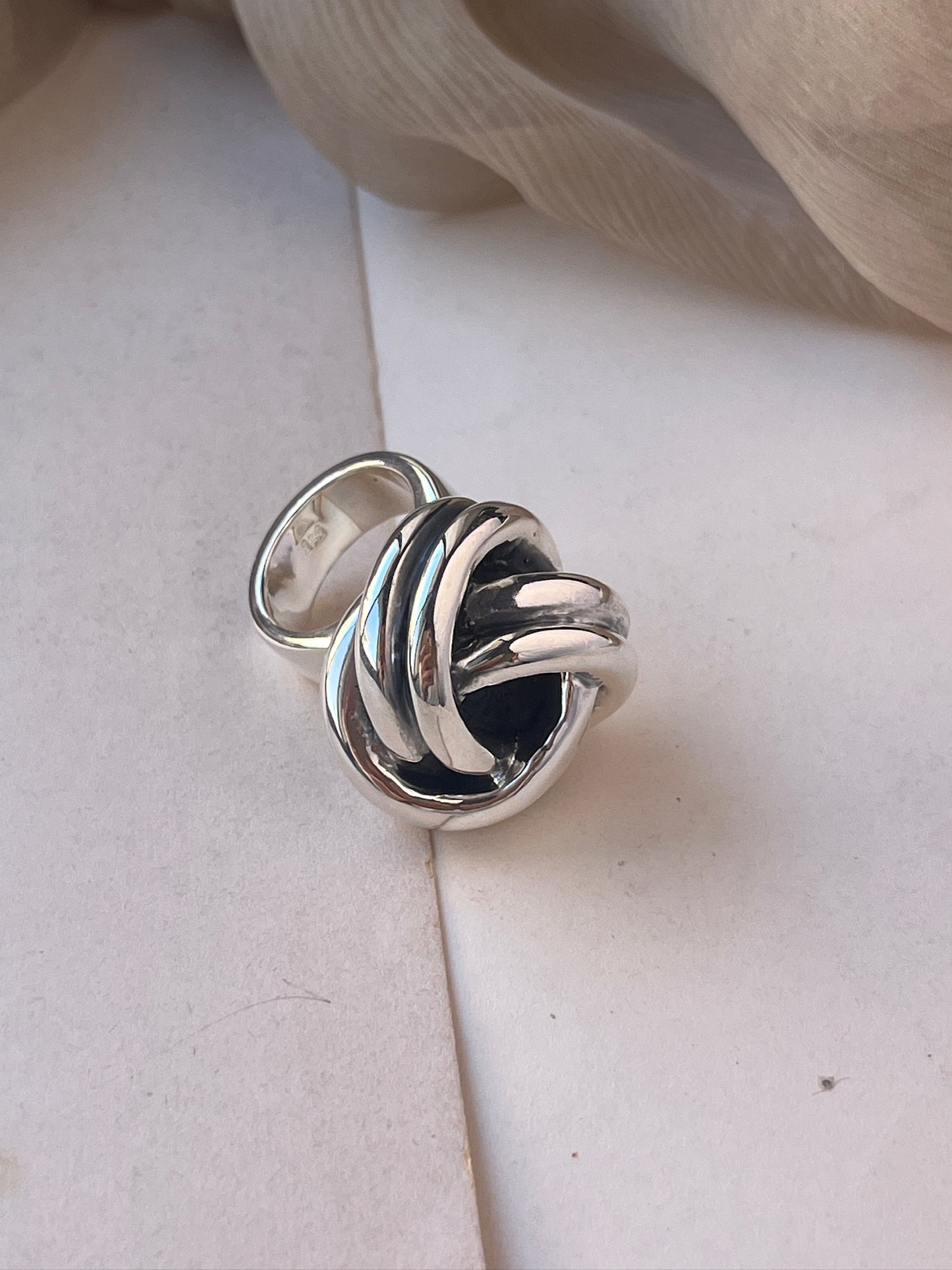 Anillo Lola