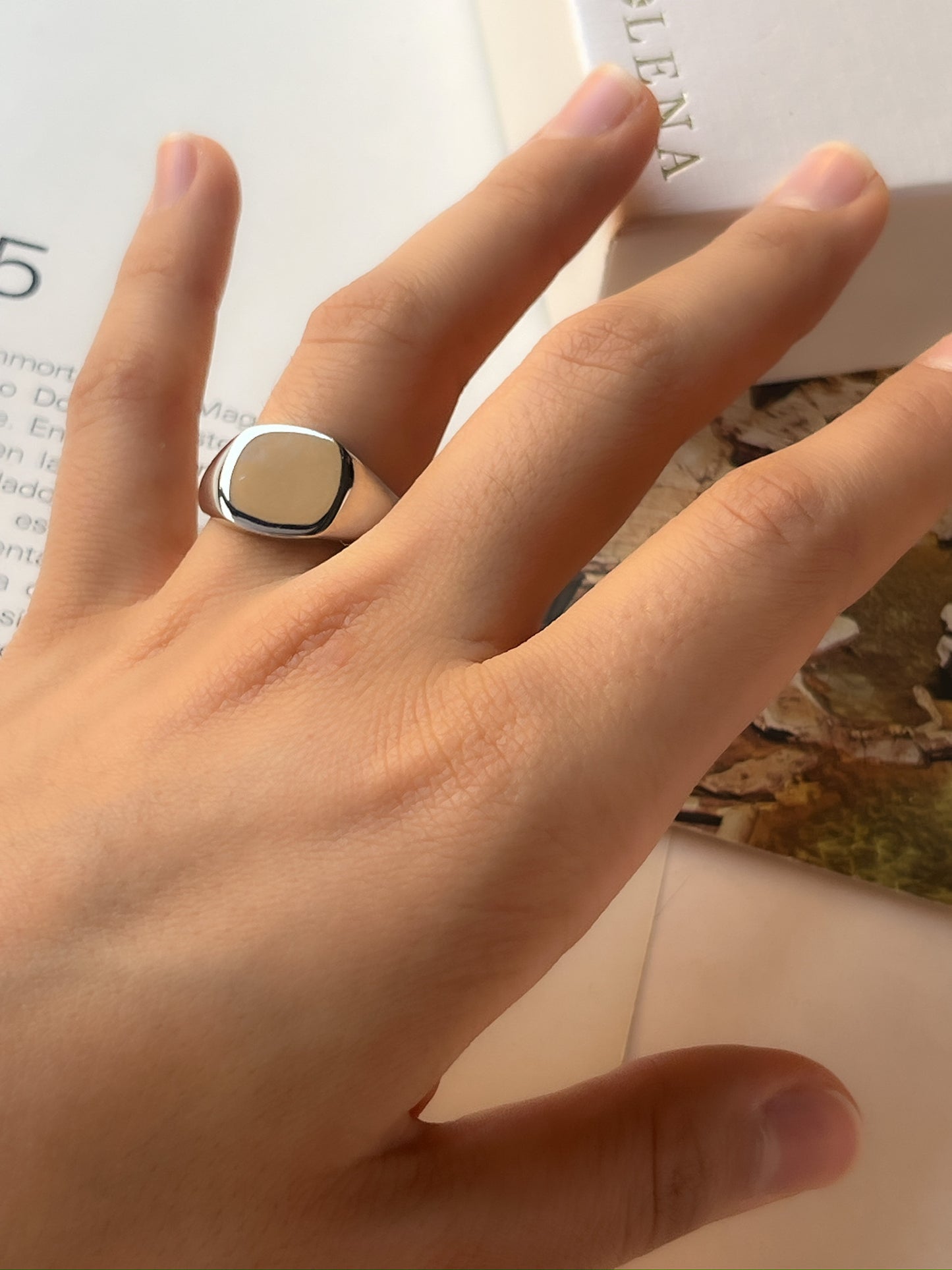 Anillo Nera