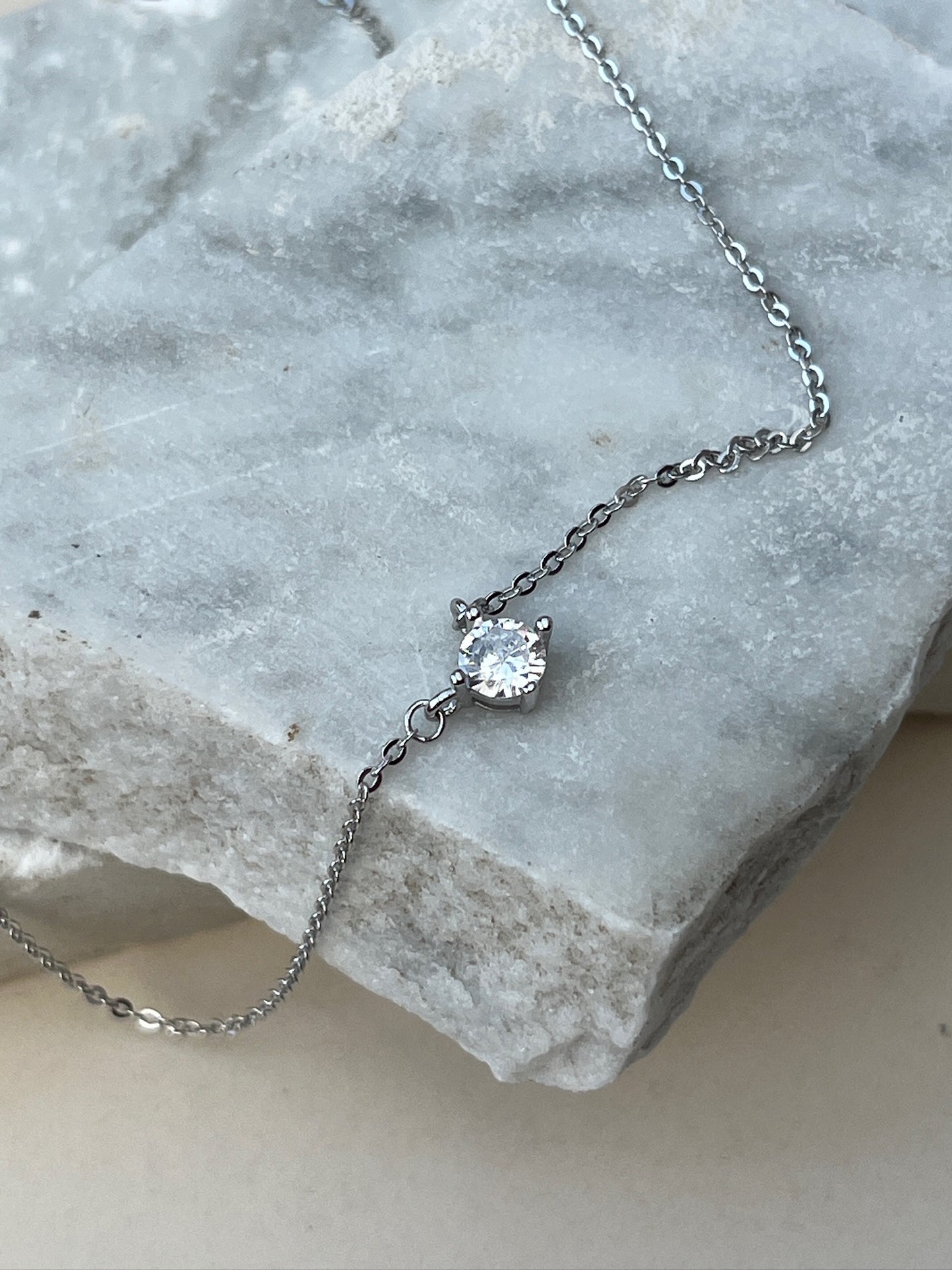 Collar Luz en Garra