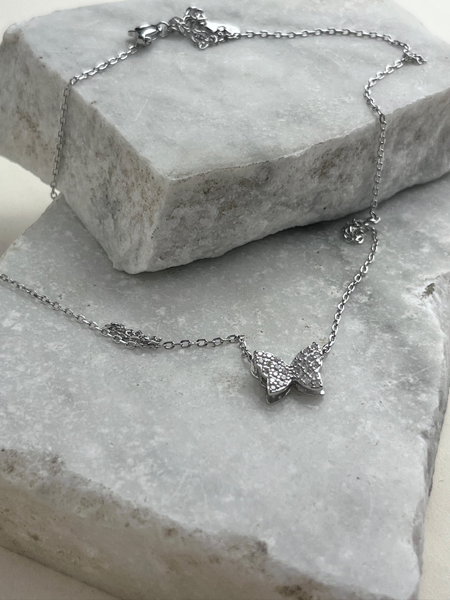 Collar Mariposa Brillante 3D
