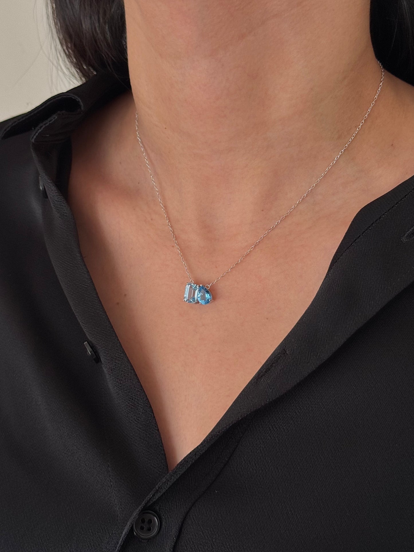 Collar Topacio Swiss Gota con Topacio Sky