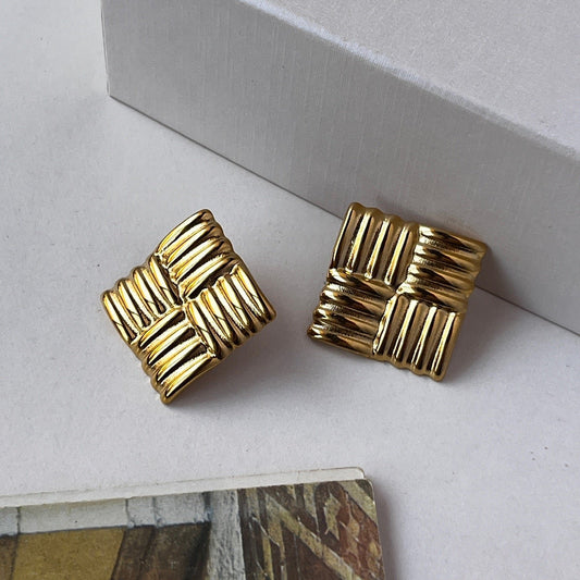 Aretes Minta