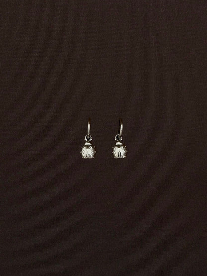 Huggies Plateadas con Catarinas y Zirconias Blancas