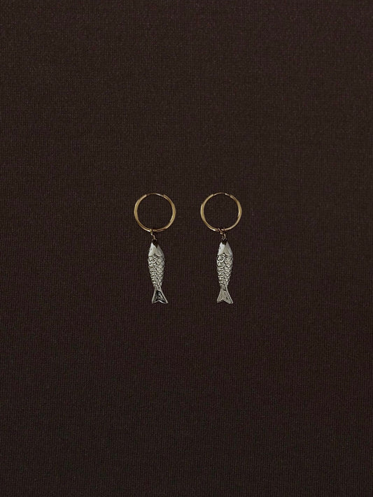 Huggies Pescado Plateado + Argolla Dorada