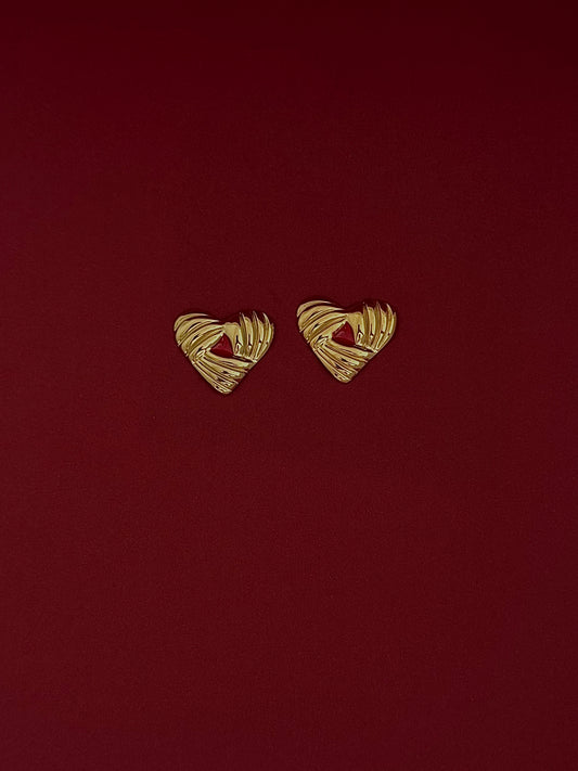 Aretes Corazón Rojo Dorados
