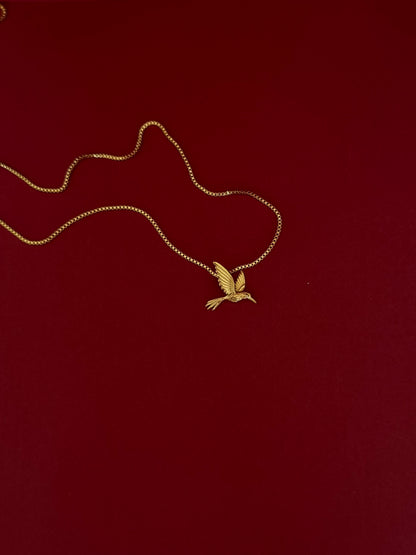 Dije Colibrí Liso Dorado