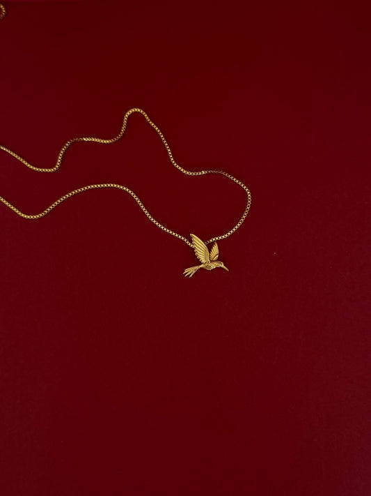 Dije Colibrí Liso Dorado