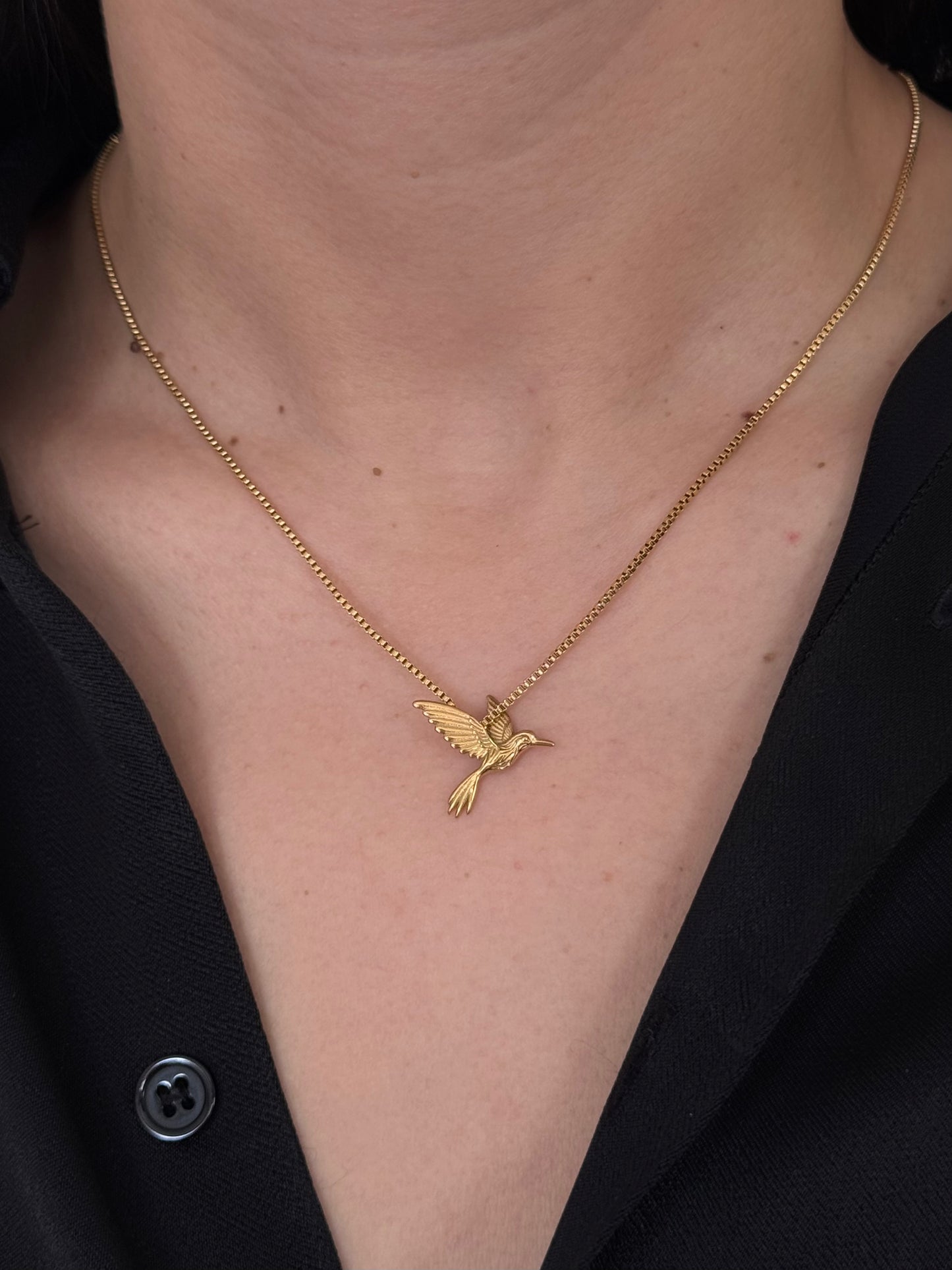 Dije Colibrí Liso Dorado