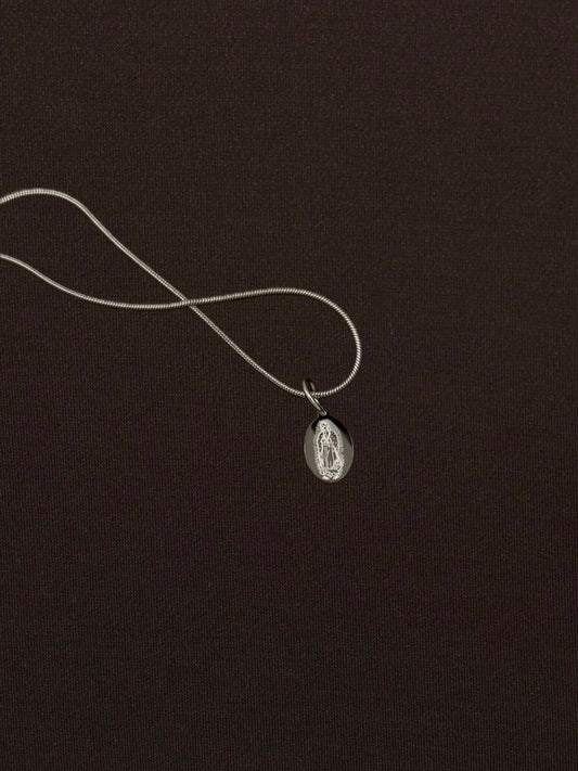 Medalla Virgen de Guadalupe Mini Plateada