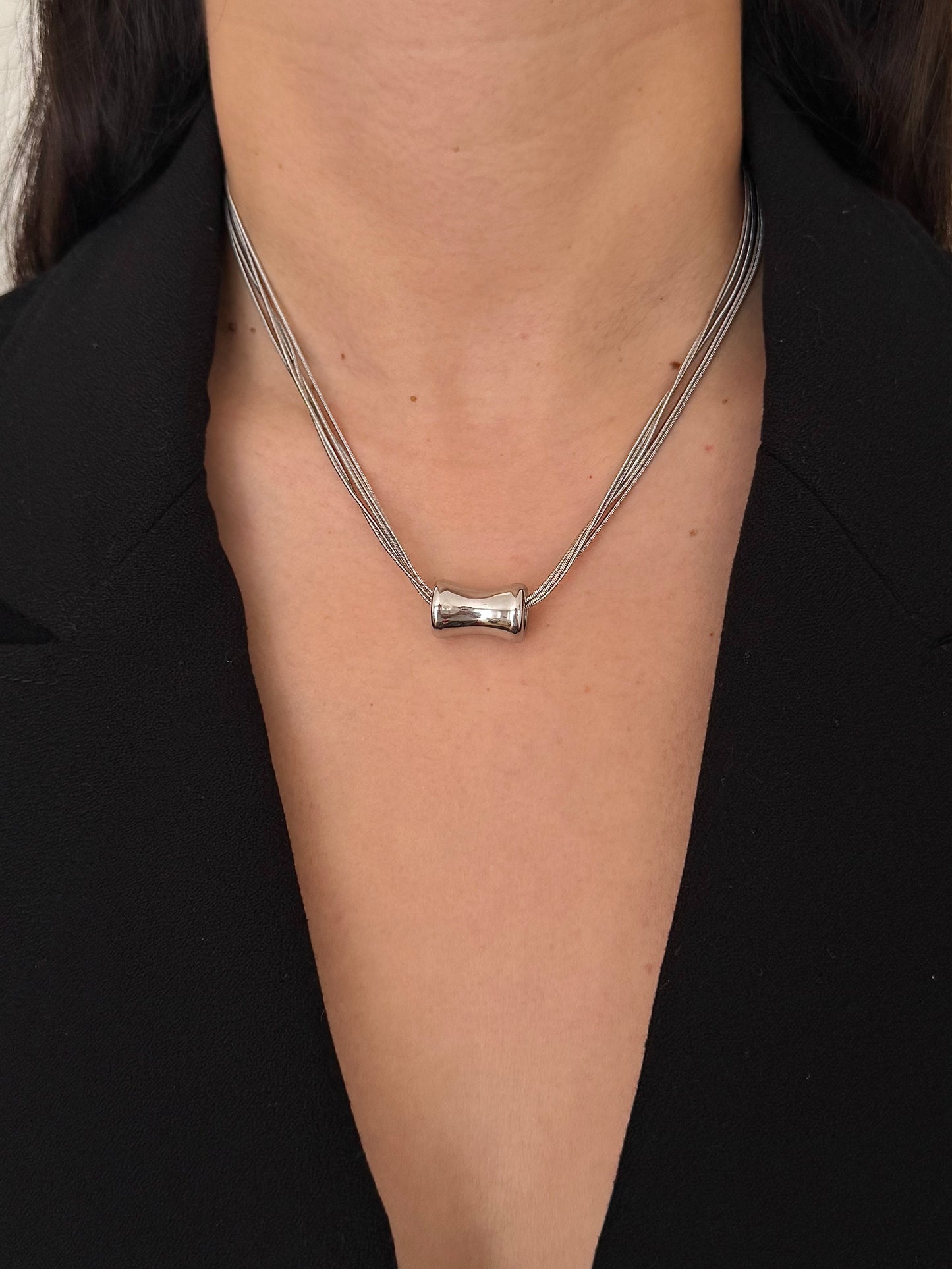 Dije Óvalo Orgánico Plateado