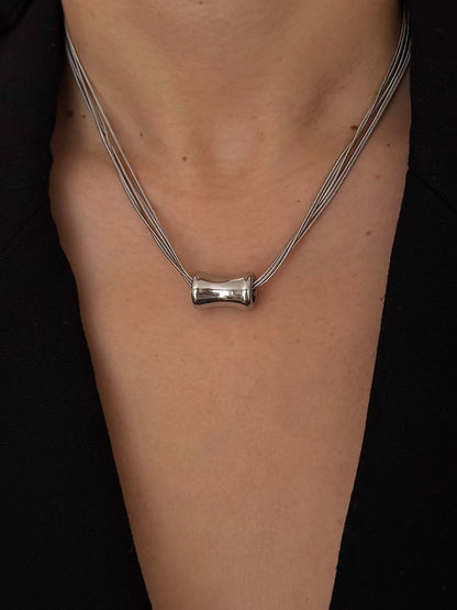 Dije Óvalo Orgánico Plateado