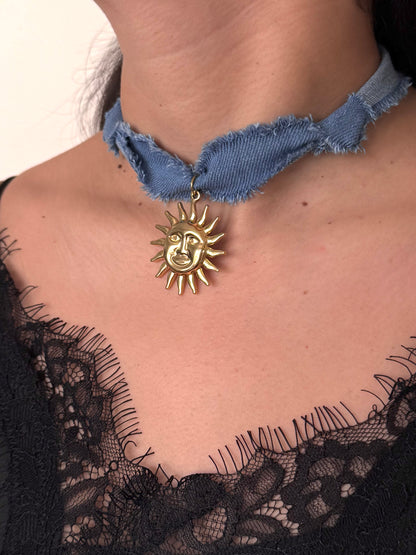 Collar Sol Dorado Mezclilla