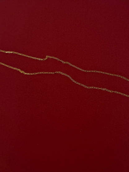 Cadena Rectangular Delgada Dorada