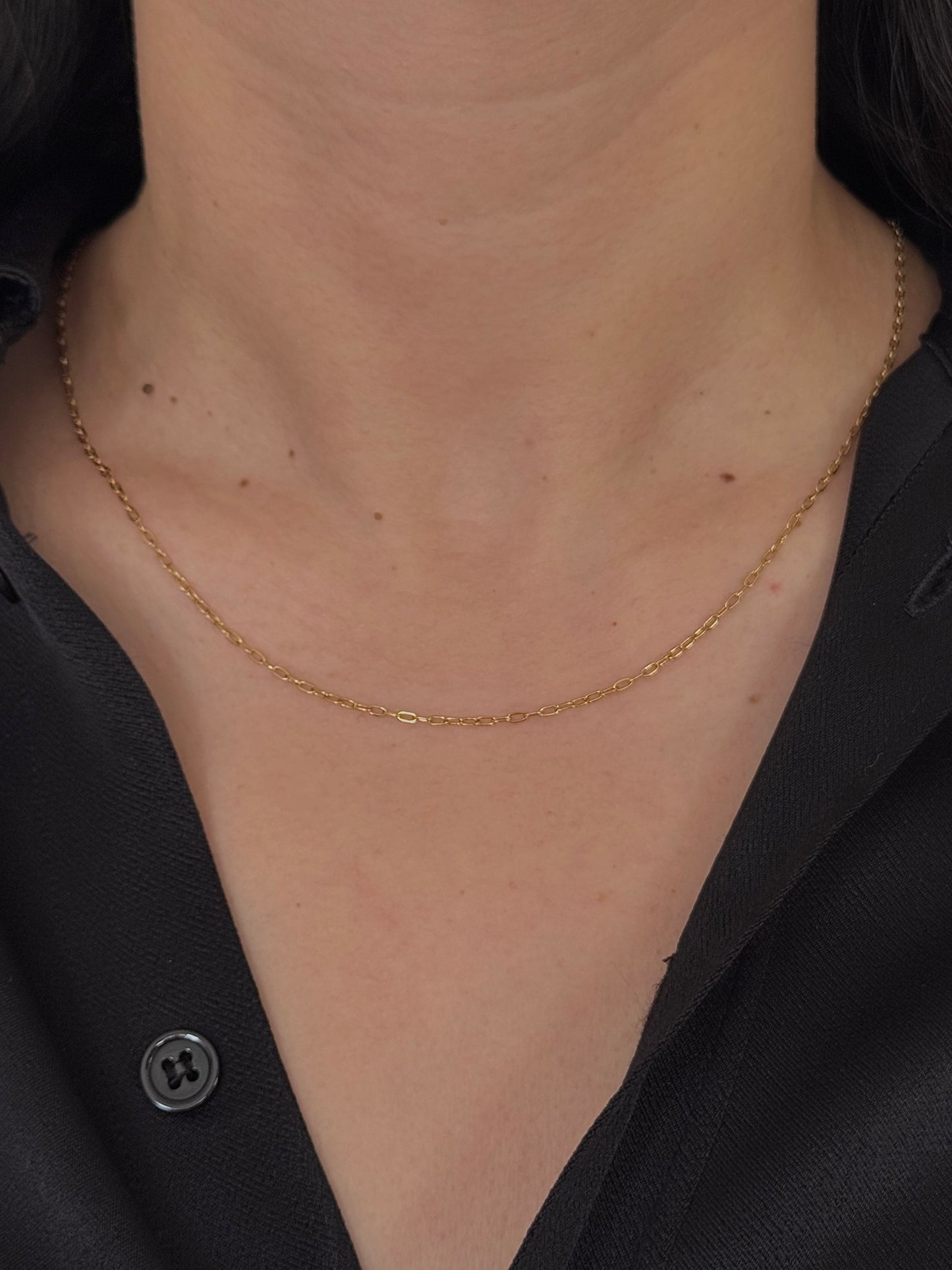 Cadena Rectangular Delgada Dorada