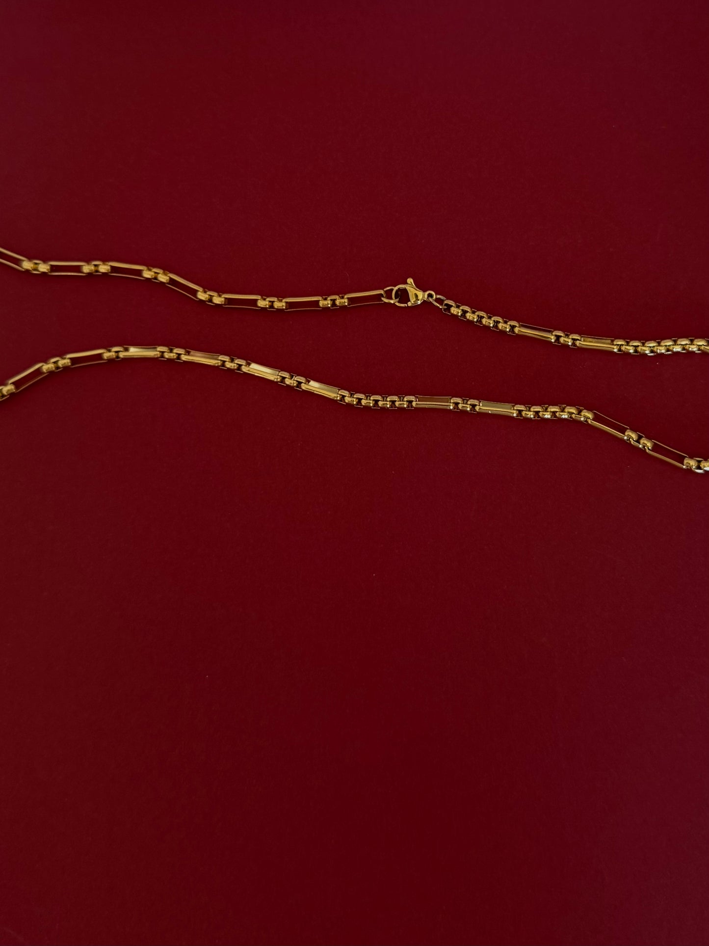 Cadena Rectangular con Cuadros Mini Dorada