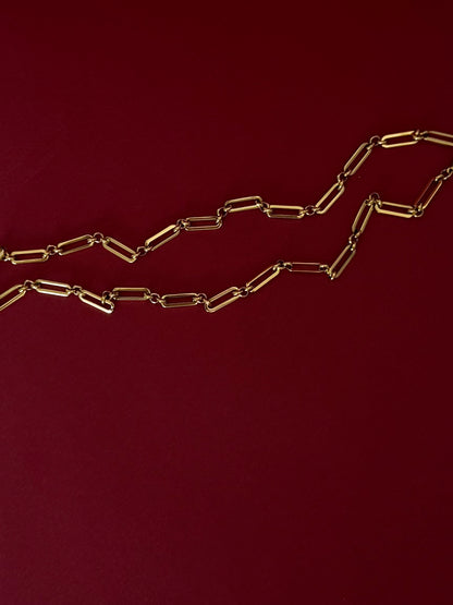 Cadena Rectangular con Círculos Delgada Dorada