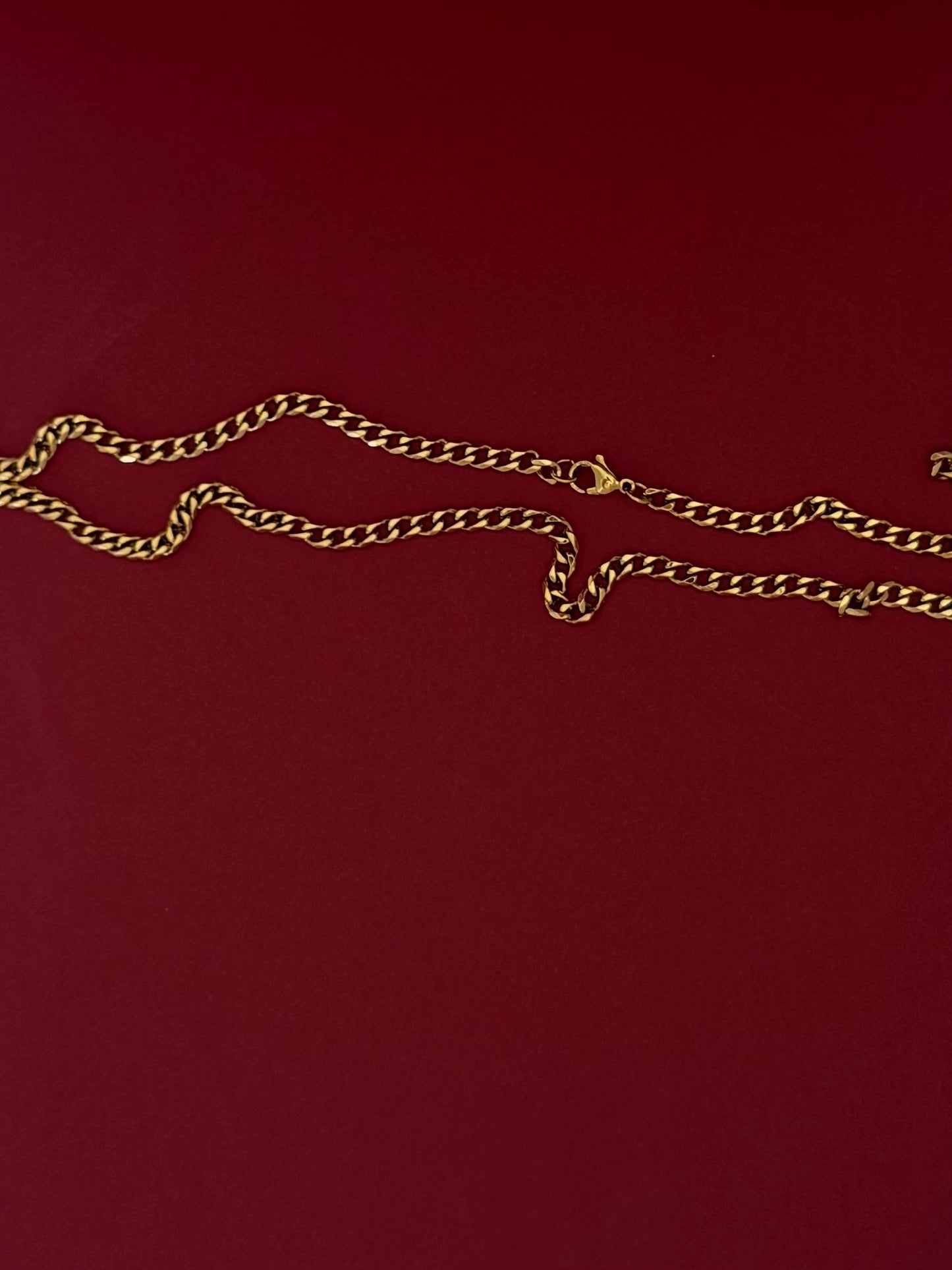 Cadena Barbada Dorada