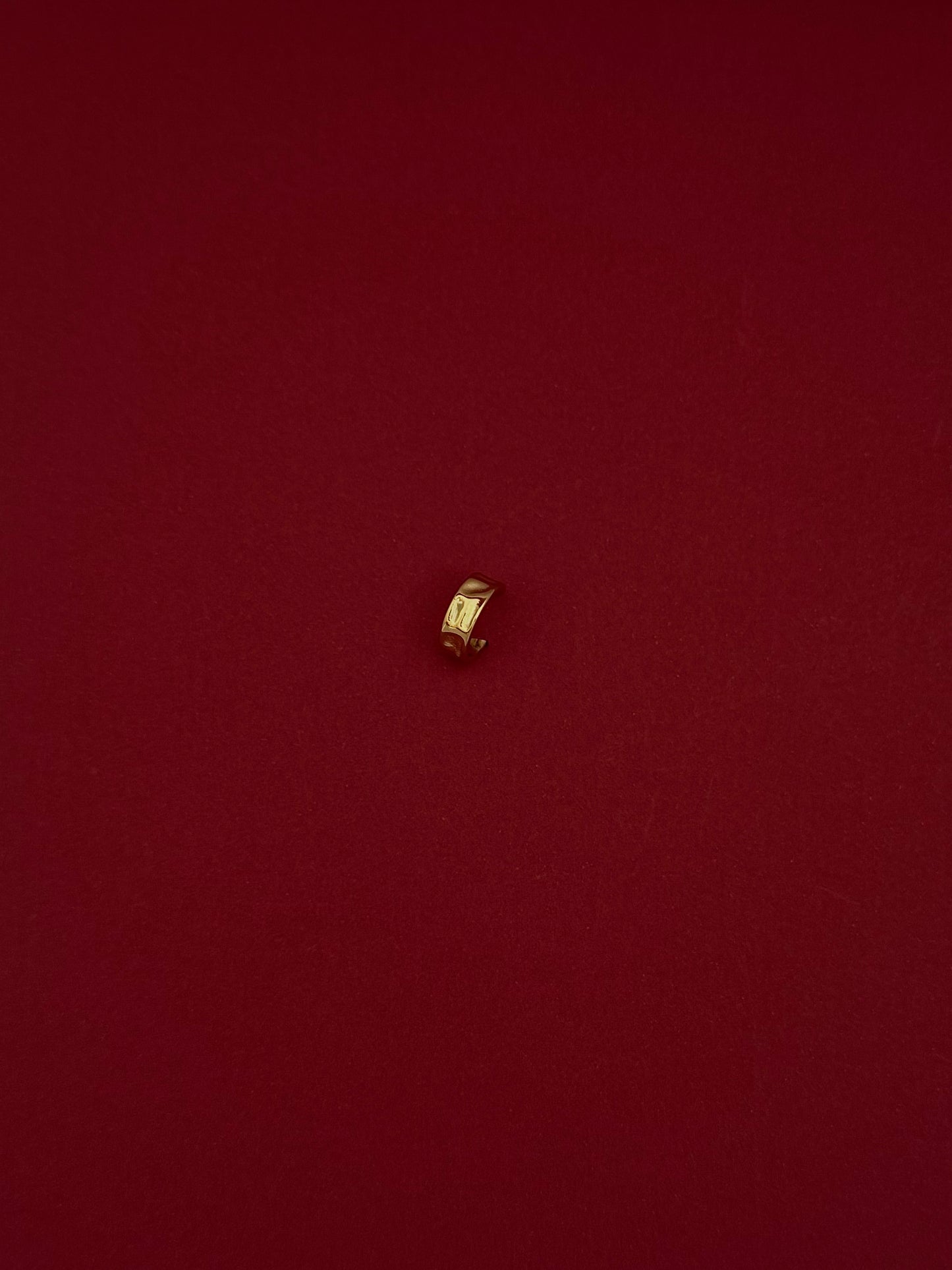 Ear Cuff Macheteado Dorado