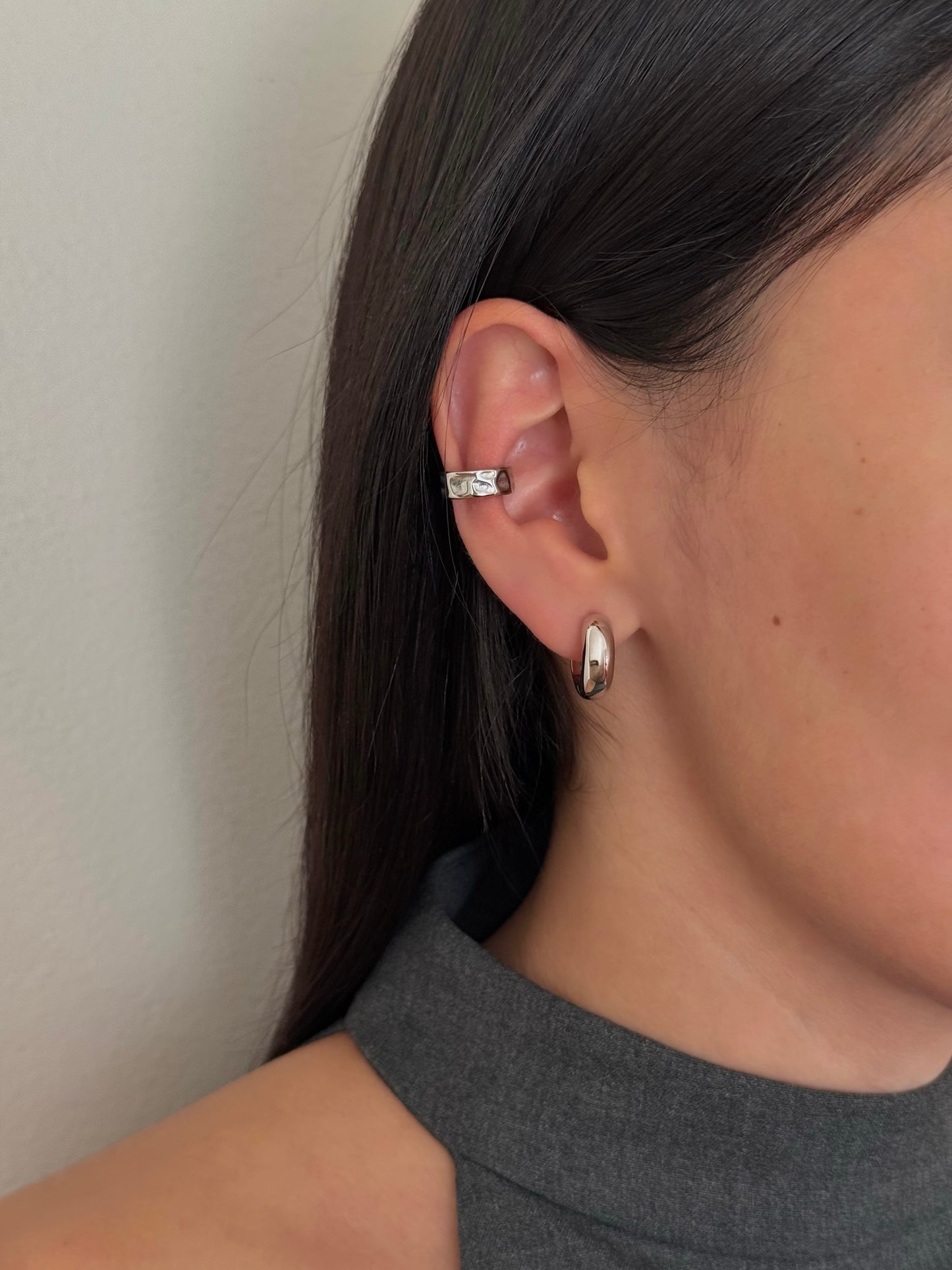 Ear Cuff Macheteado Dorado