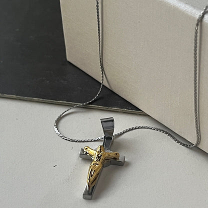 Collar Cristo Cruz Plateada