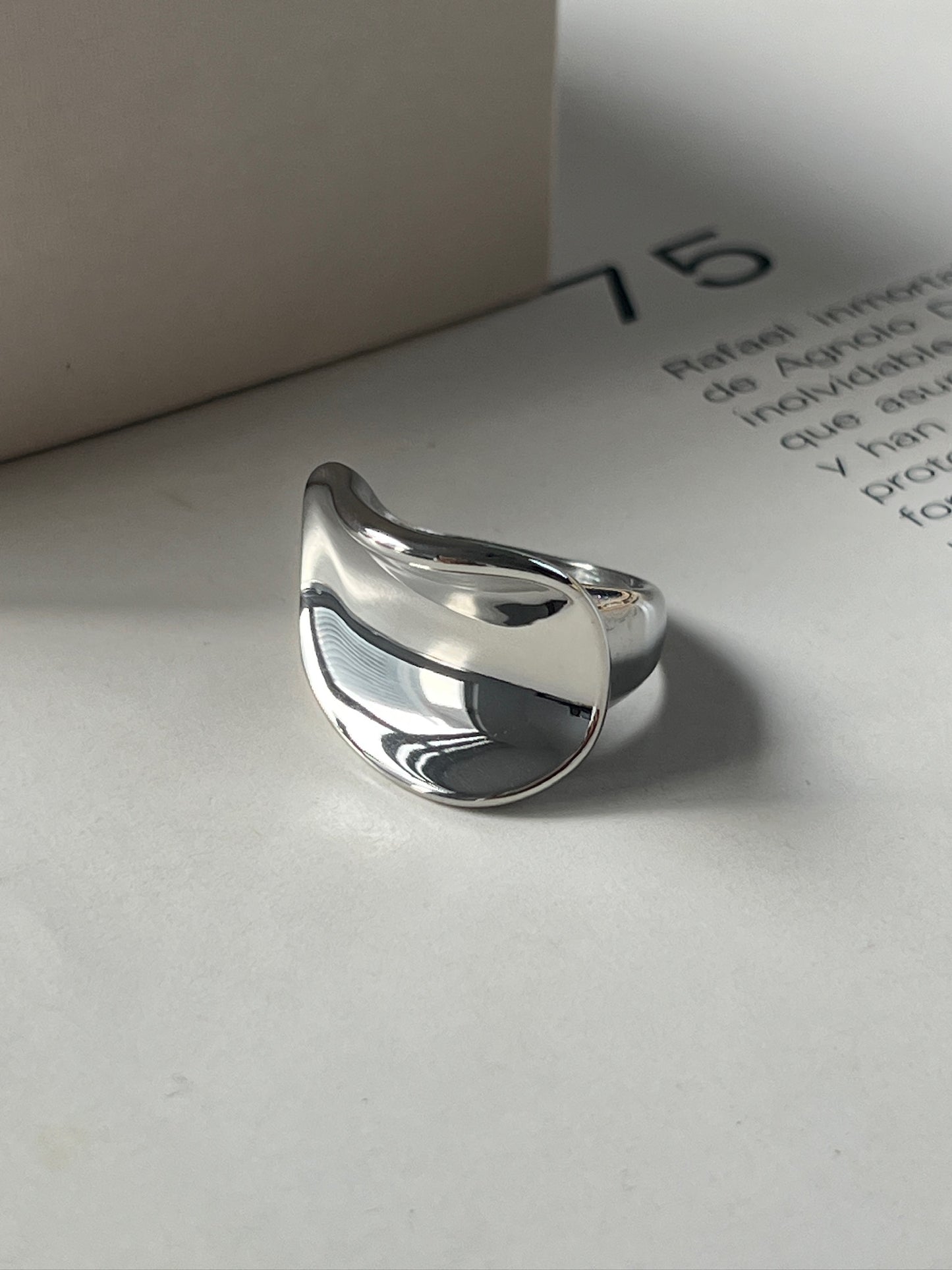 Anillo Trono