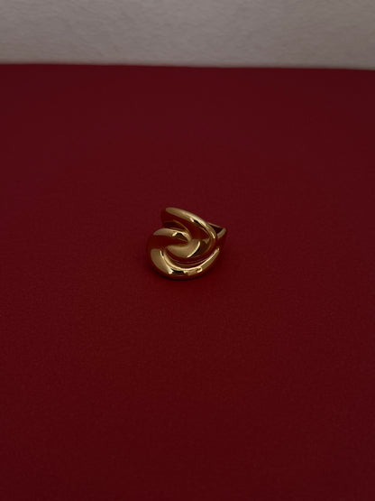 Anillo Lazos Delgados Entrelazados Dorado