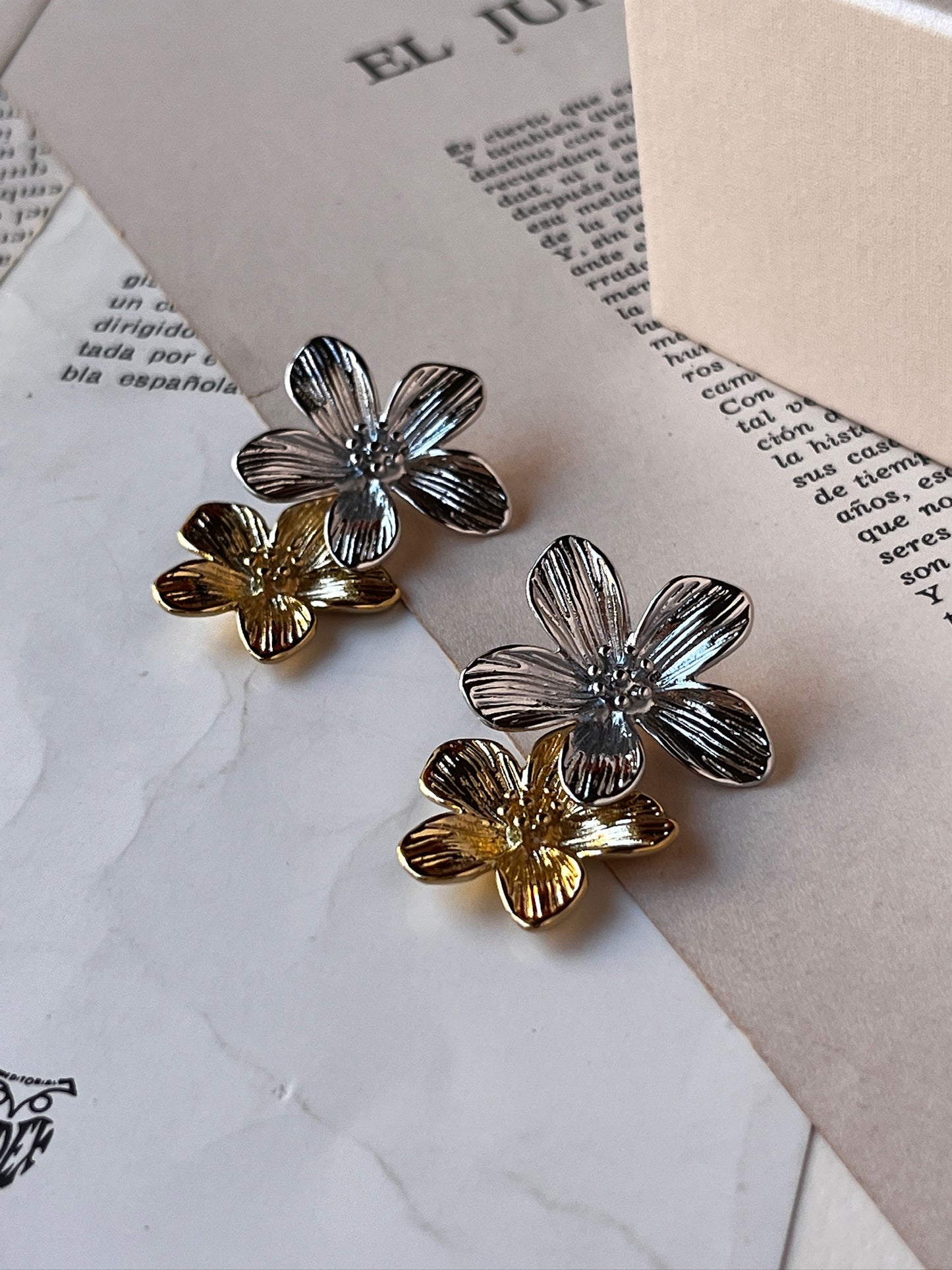 Aretes Dual Bloom