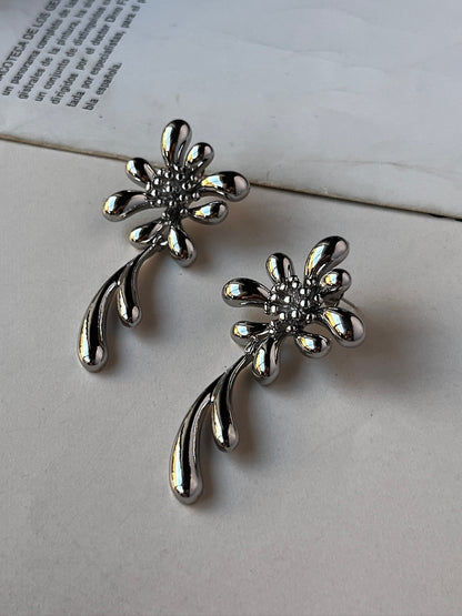 Aretes Peonía