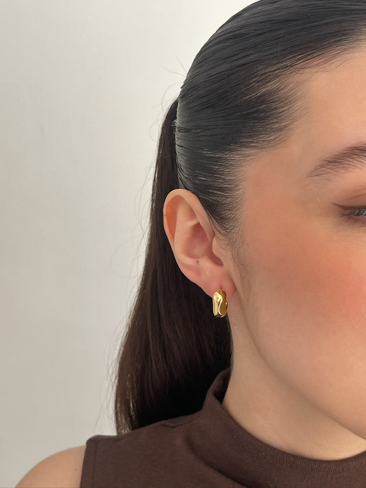 Aretes Nova