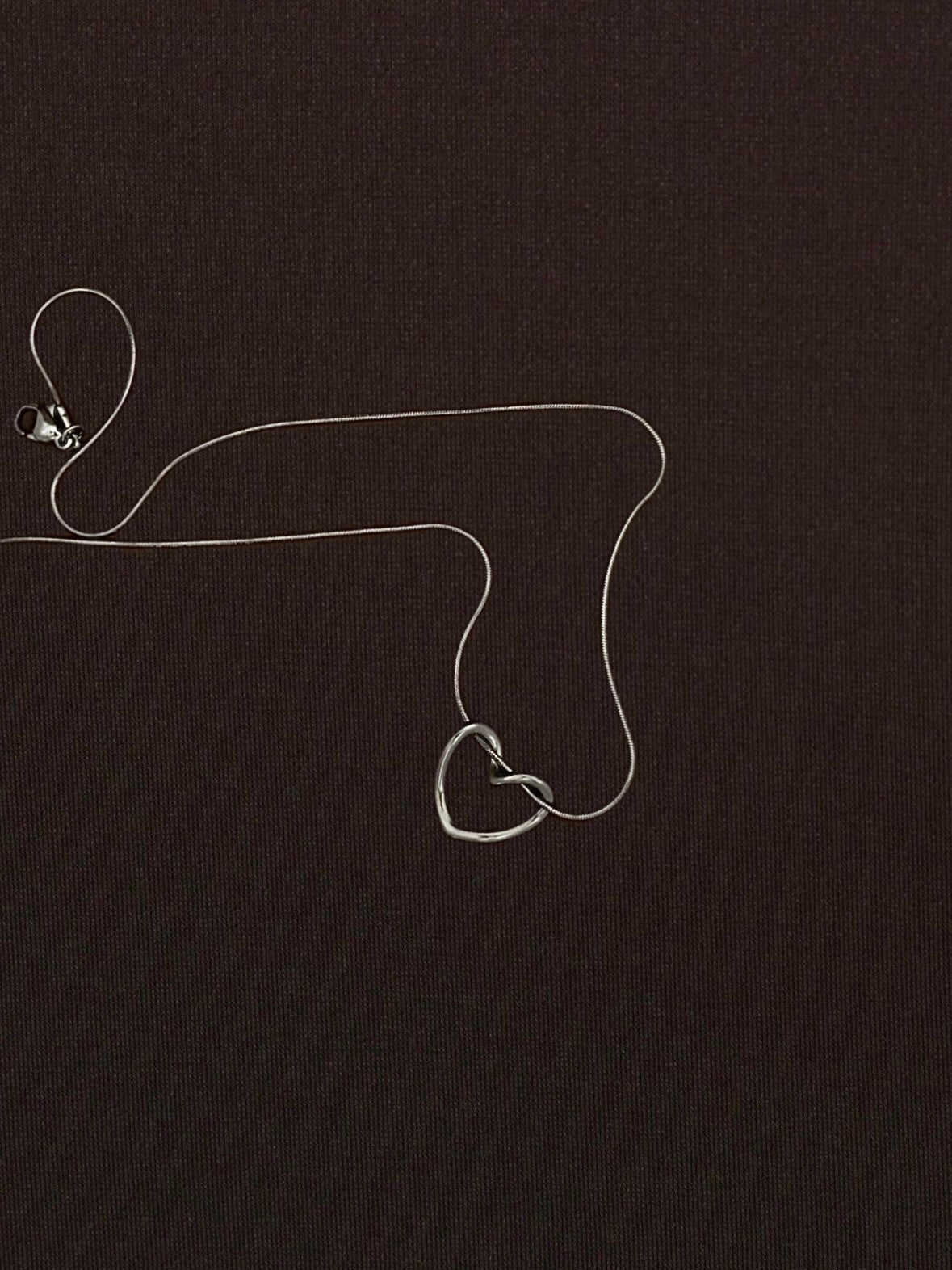 Collar Corazón Hueco Plateado